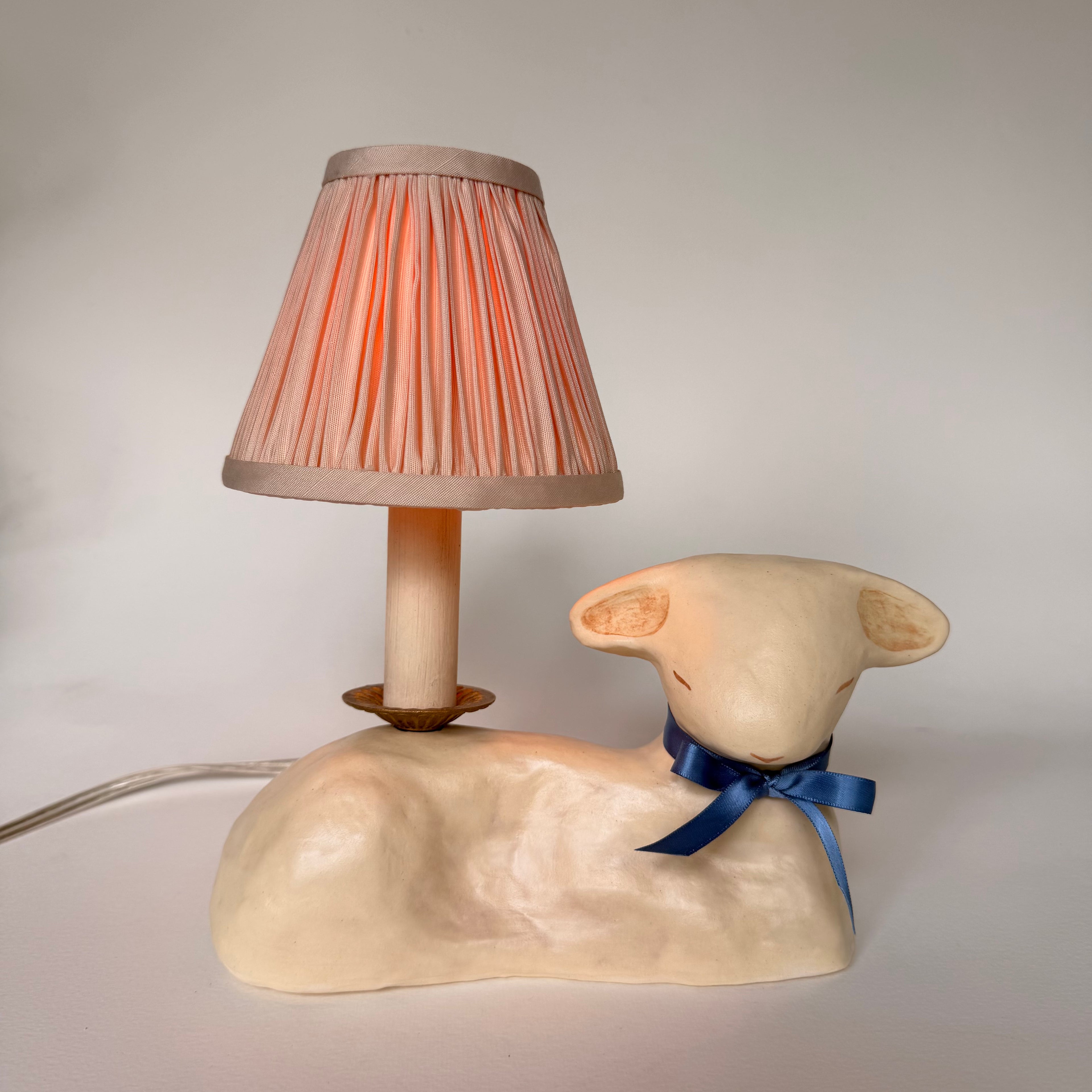 Matte Lamb Lamp