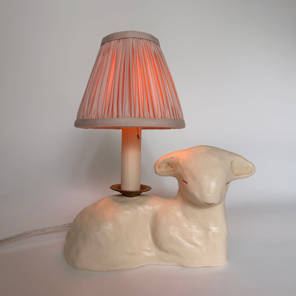 Matte Lamb Lamp