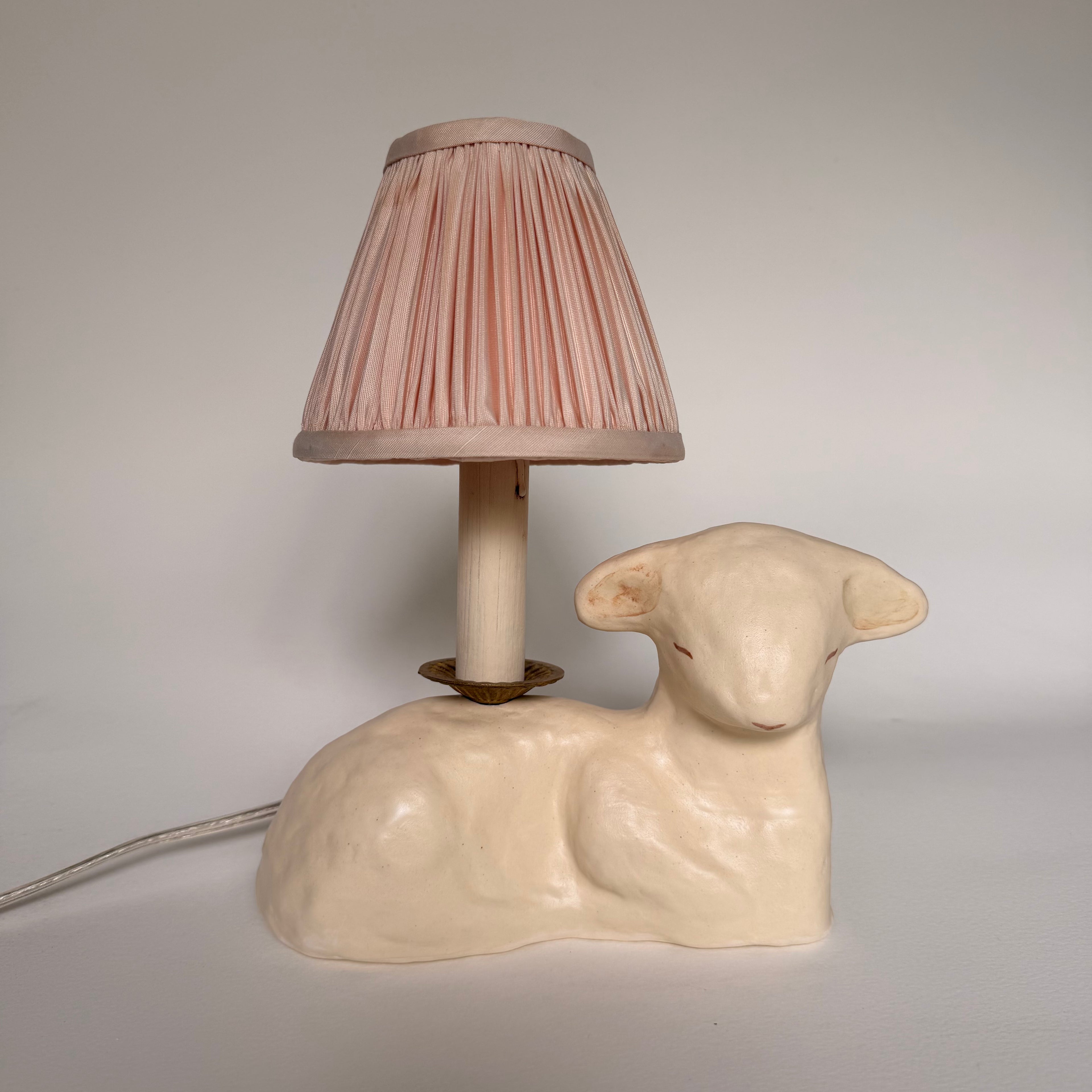 Matte Lamb Lamp
